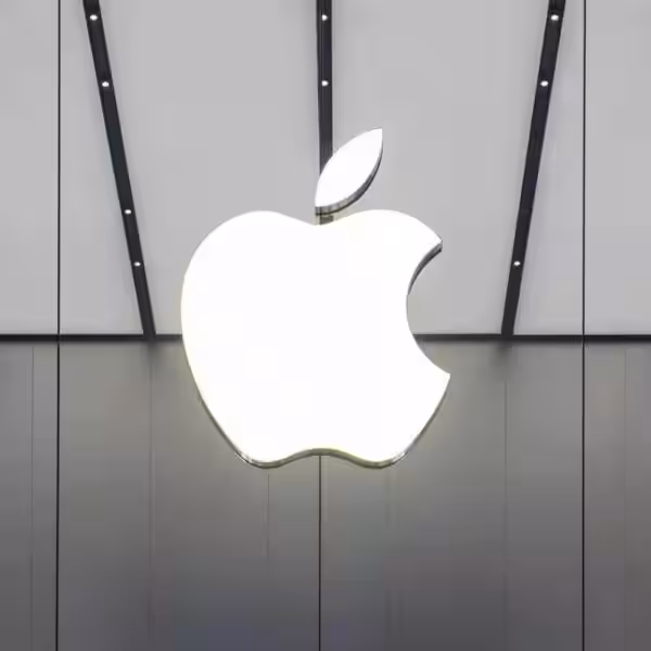 apple logo feat