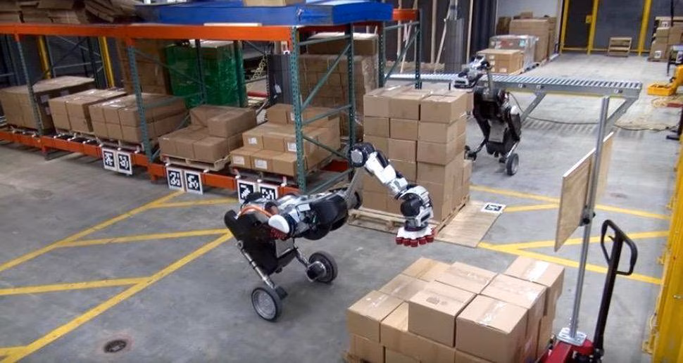 Видео: робот Boston Dynamics складывает коробки как в тетрисе 1