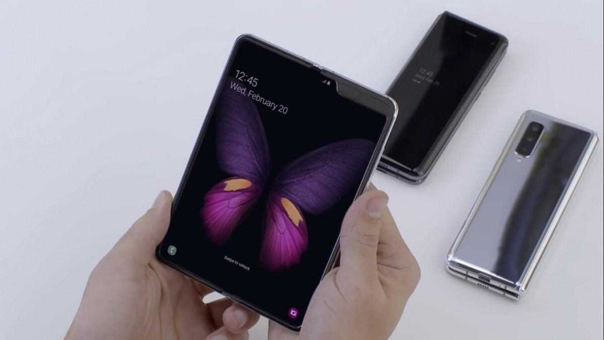 Глава Huawei заявил, что у Samsung Galaxy Fold плохой дизайн 5 galaxy fold 26