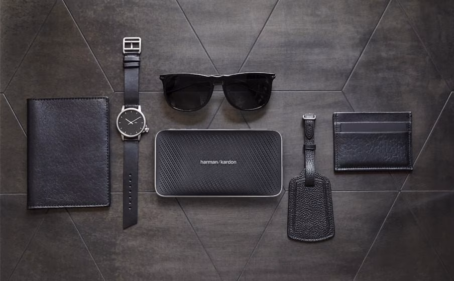 Harman Kardon выпустила портативную колонку Esquire Mini 2 в России 7 hk esquire mini2 black lifestyle02