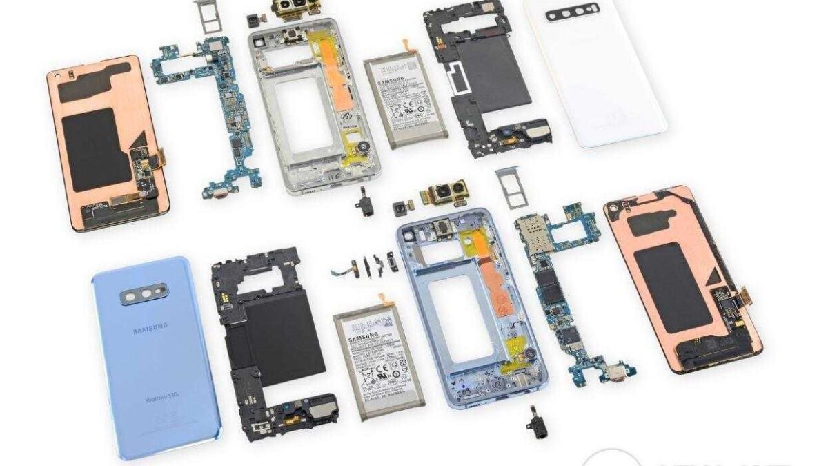 В iFixit разобрали Galaxy S10. Ремонтировать его будет сложно 7 ifixit s10 3