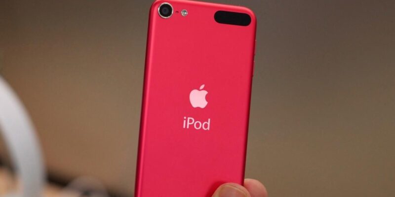 Apple может выпустить обновлённый iPod touch завтра (ipod touch 6 pink demo hero)