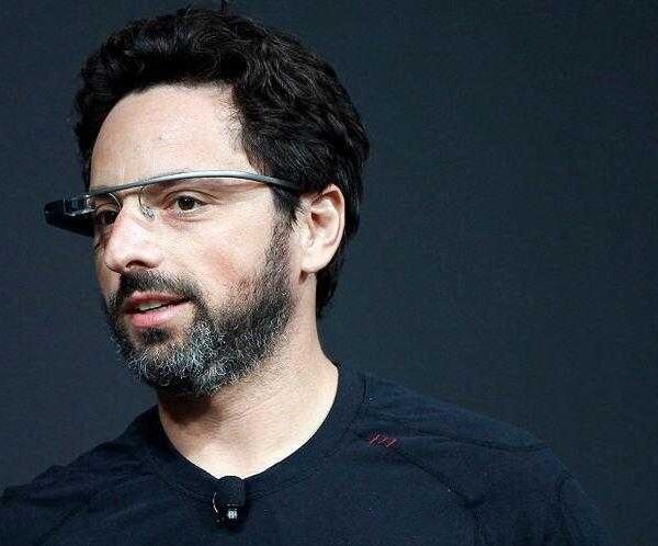 Утечка: Google Glass 2 получит новый процессор, камеру и USB-C (sergey brin net worth)