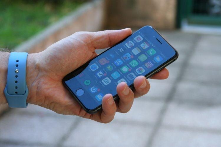 Преемник iPhone 8 и SE: Apple выпустит новый 4,7-дюймовый iPhone в марте 2020 года 3 mg 655be84e 9dfa 41a8 a96e accroche