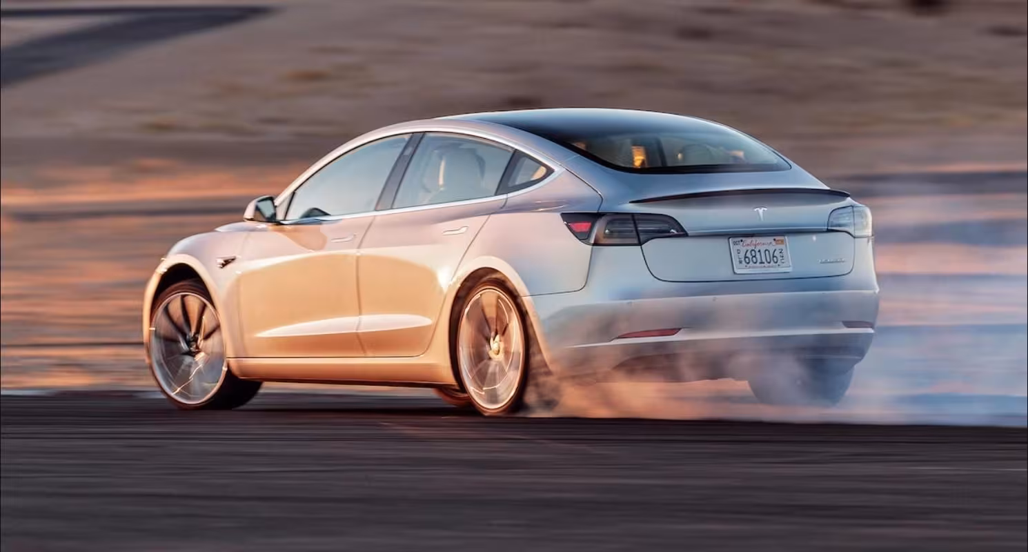 Автомобиль Tesla Model 3 больше не доступен для заказа онлайн 3 model 3 track mode release