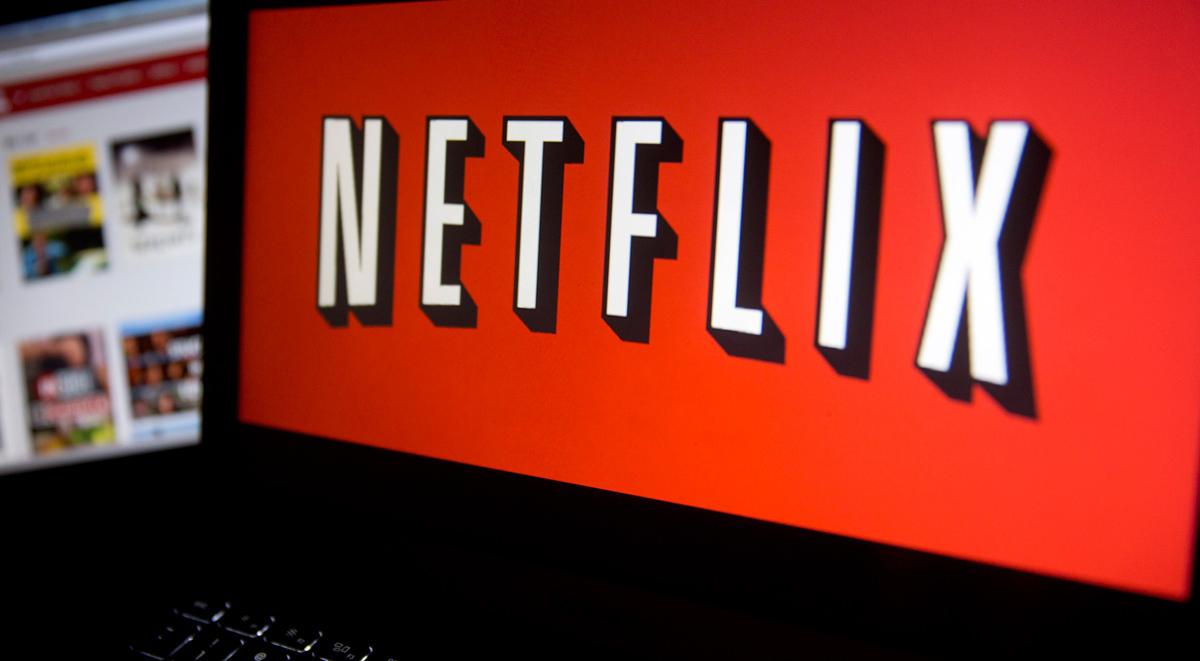 Netflix убрал поддержку AirPlay из-за потокового сервиса Apple (netflix sign)