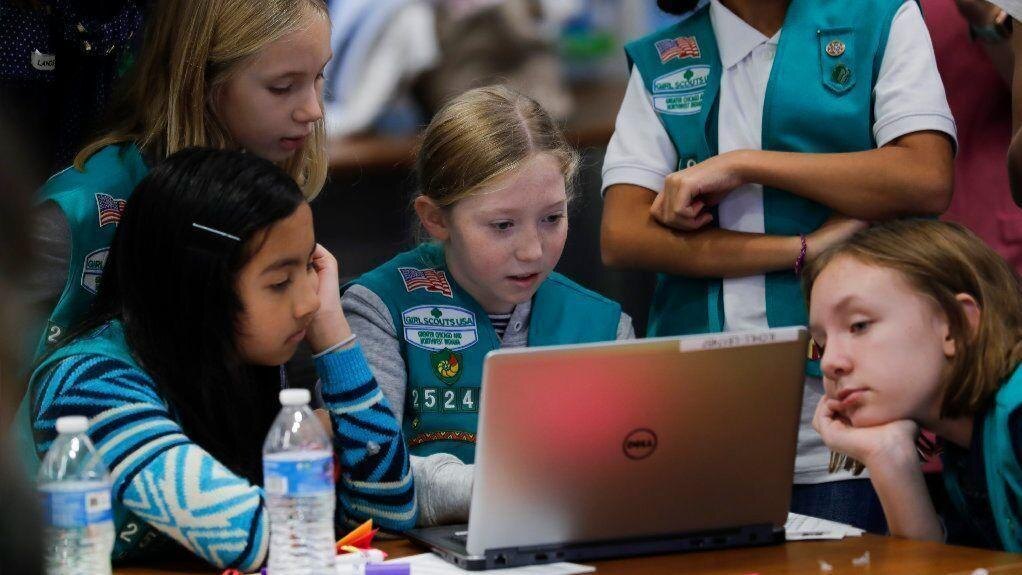 ct biz chicago girl scouts stem badge 20181102