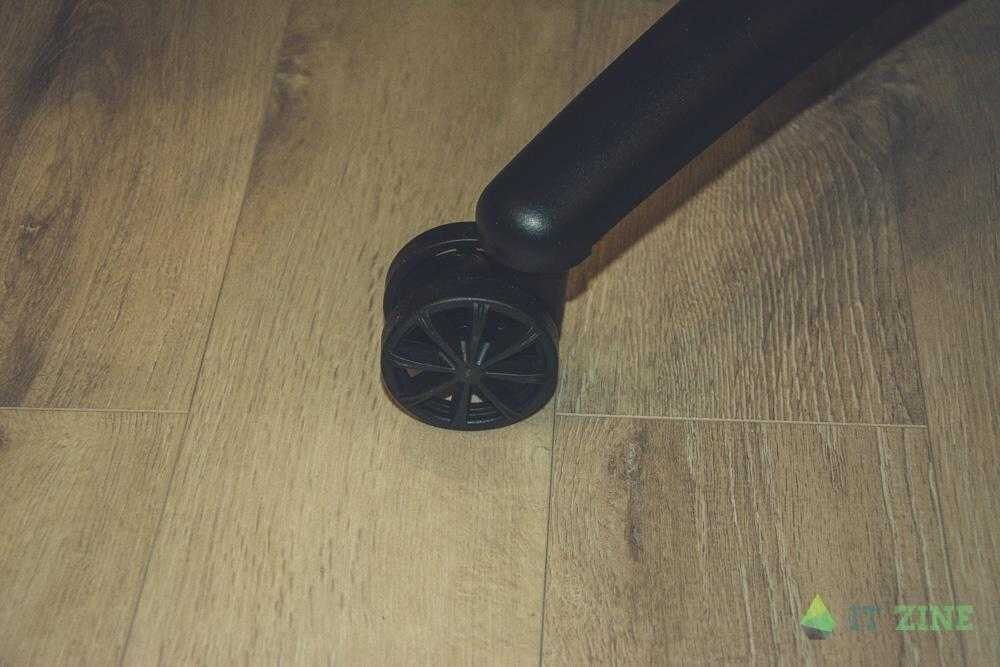 Королевский трон. Обзор игрового кресла Aerocool AERO 1 Alpha 21 dsc 7060