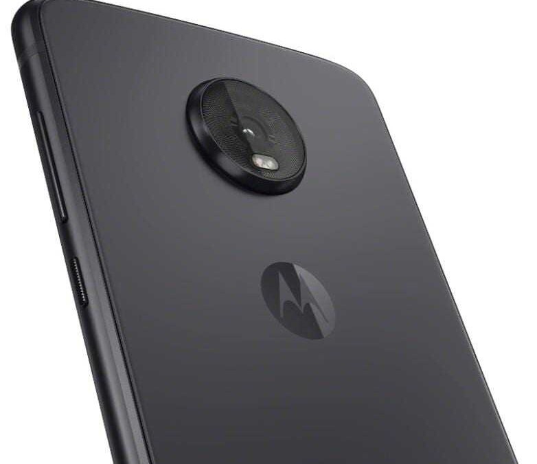 Motorola анонсировала смартфон Moto Z4 со Snapdragon 675 8 motoz4 flashgray camera detail