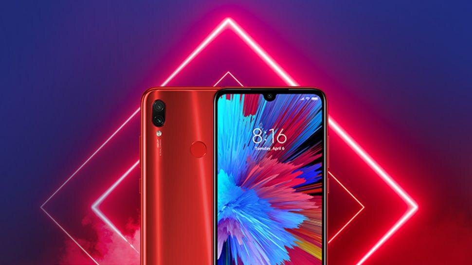Красный смартфон Redmi Note 7S с двойной камерой и дисплеем
