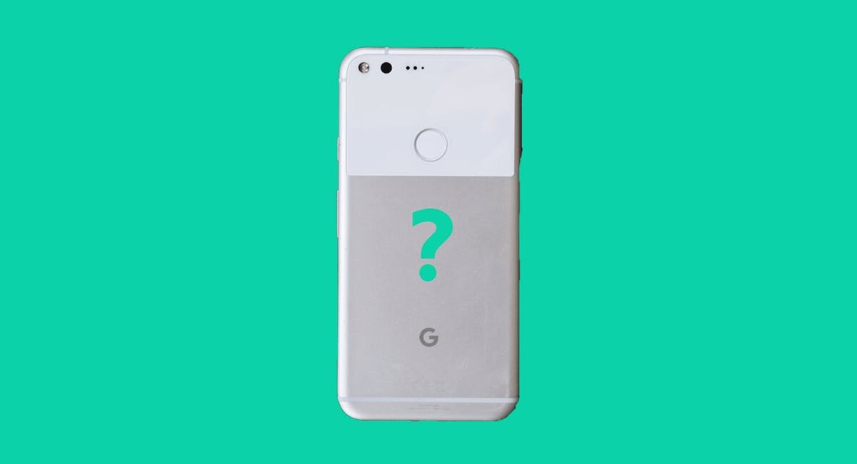 Задняя часть Google Pixel 4 с разбитым стеклом