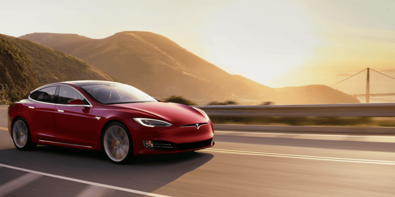 Таинственный автомобиль Tesla может быть обновлением Model S (2120x920 ms redsunset.0)