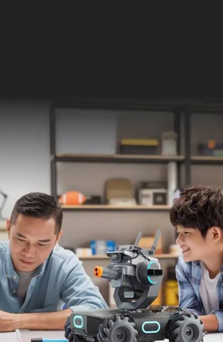 DJI совмеcтила образование и соревнование в роботе RoboMaster S1 7 fccee2c3627882b261e226fd84c57969 441x800 1