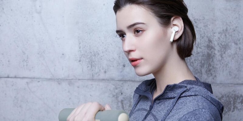 Xiaomi запускает Mi 9T, телевизоры Mi TV и Mi Smart Band 4 в России (mi true wireless earphones 03)