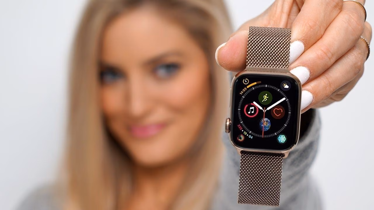 Apple вернула функцию рации в часы Apple Watch 4 maxresdefault 2