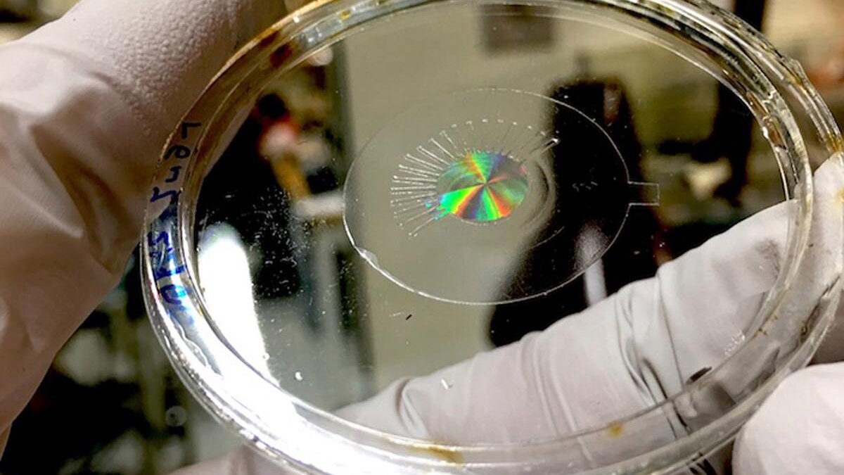 artificaleyeimagesquare