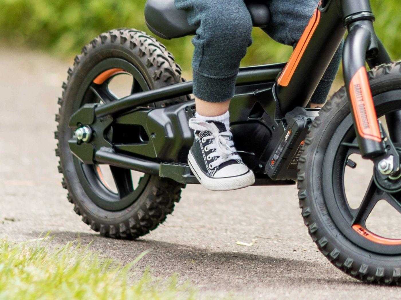 Harley-Davidson представила детские электровелосипеды (key features footrest jaypeg)