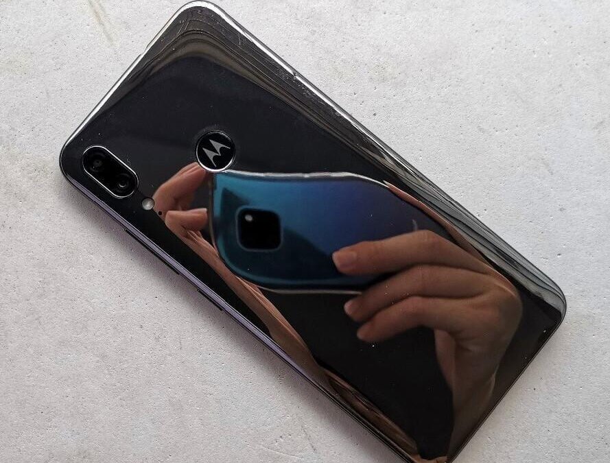 В сети появились фотографии смартфона Motorola E6 Plus 4 motorola moto e6 plus leak 02