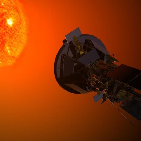 Космический Зонд Parker Solar Probe передал первые данные (solar probe plus observing the sun)