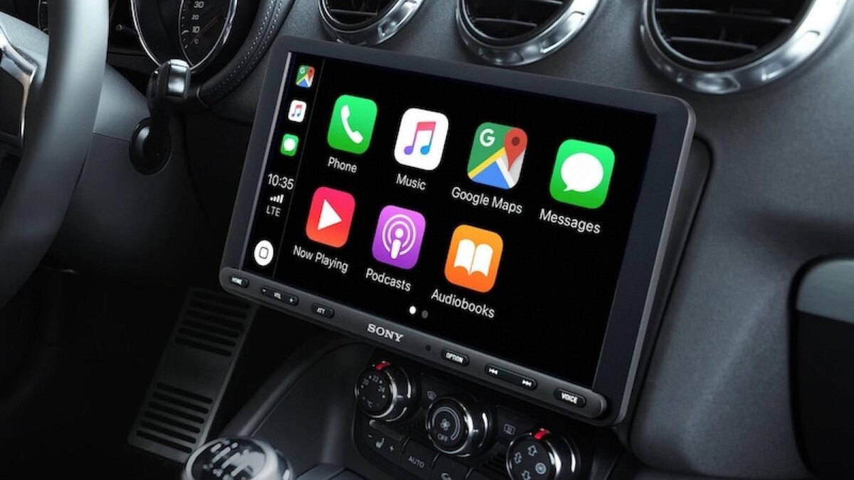 Автомобильный мультимедийный дисплей Sony с интерфейсом Apple CarPlay