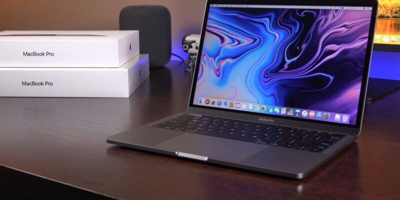 Apple выпустит MacBook Pro с 5G к 2020 году (xapple macbook pro 13 mid 2018 11.jpg.pagespeed.ic .qlijtvczzg)