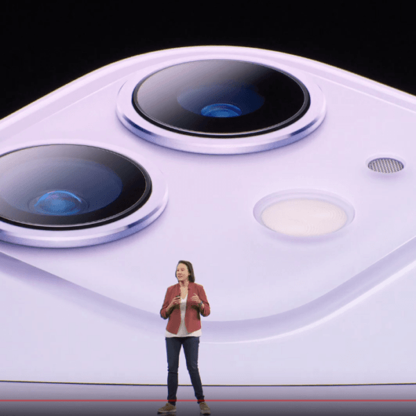 Apple представила новый iPhone 11 с двойной камерой (2019 09 10 20 50 20)