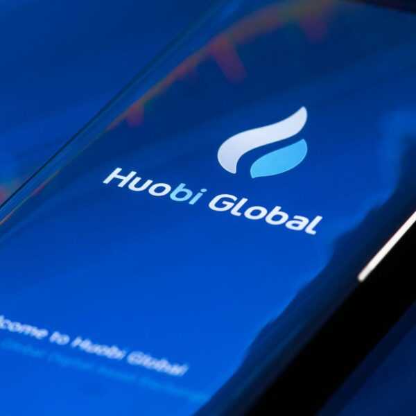Huobi представила бюджетный блокчейн-смартфон со встроенным криптокошельком (huobi e1539671026982)