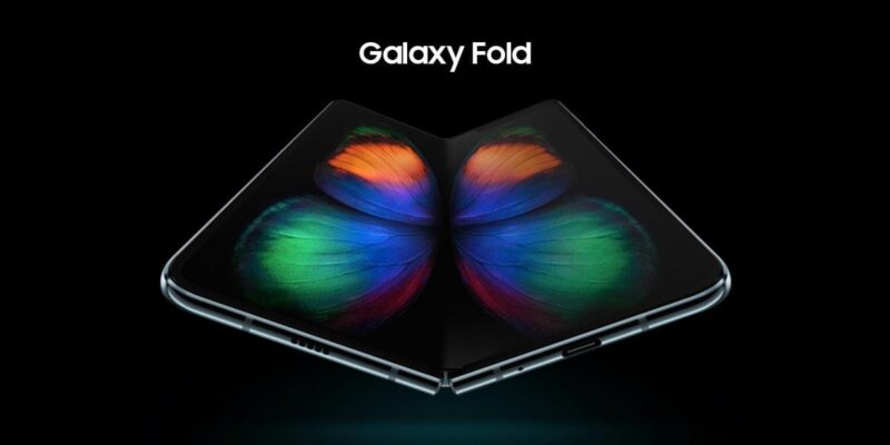 В России стартуют продажи складного смартфона Samsung Galaxy Fold (galaxy fold share)