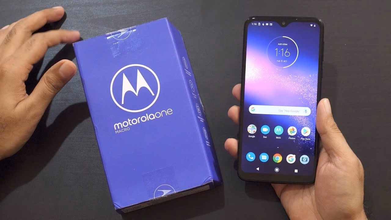 Motorola представила смартфон Motorola One Macro 4 maxresdefault 6