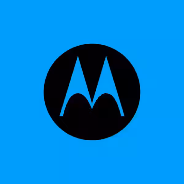 motorola logo feature image light blue