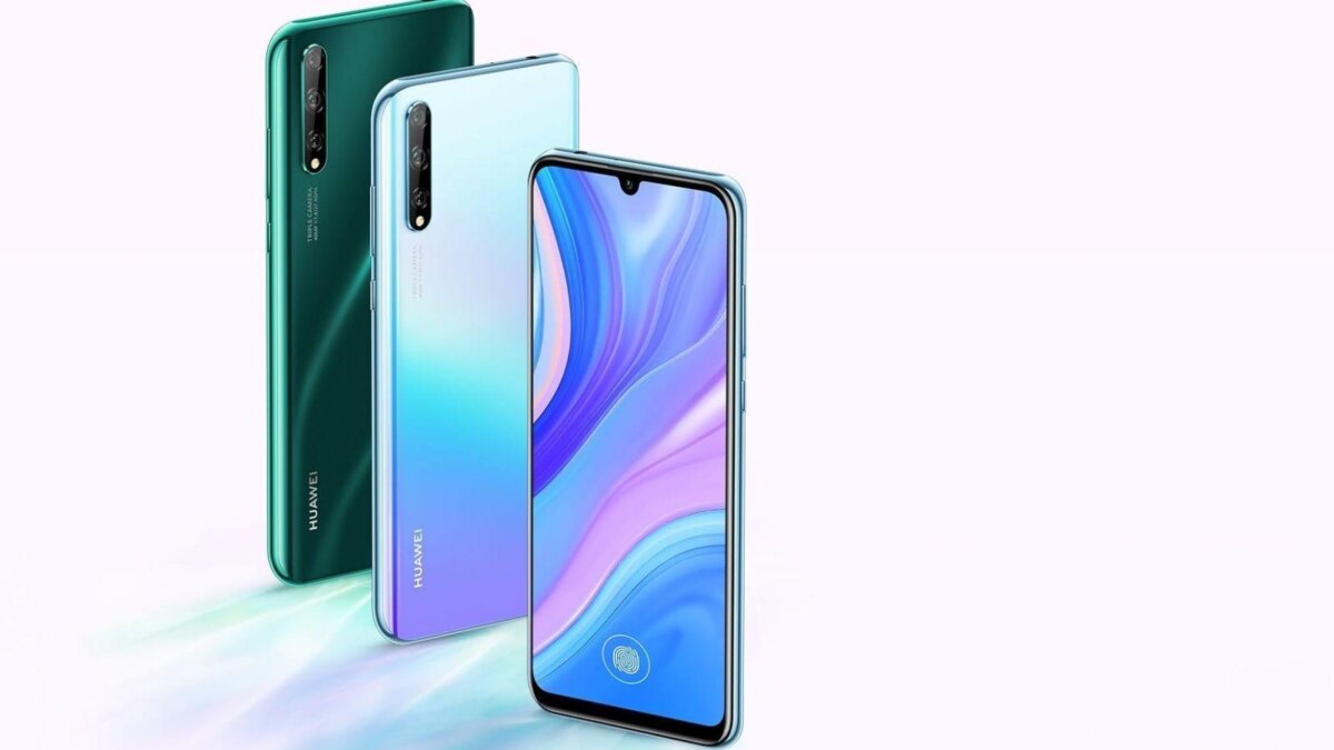 Фронтальный и задний виды смартфона Huawei Enjoy 10s с дисплеем и камерами