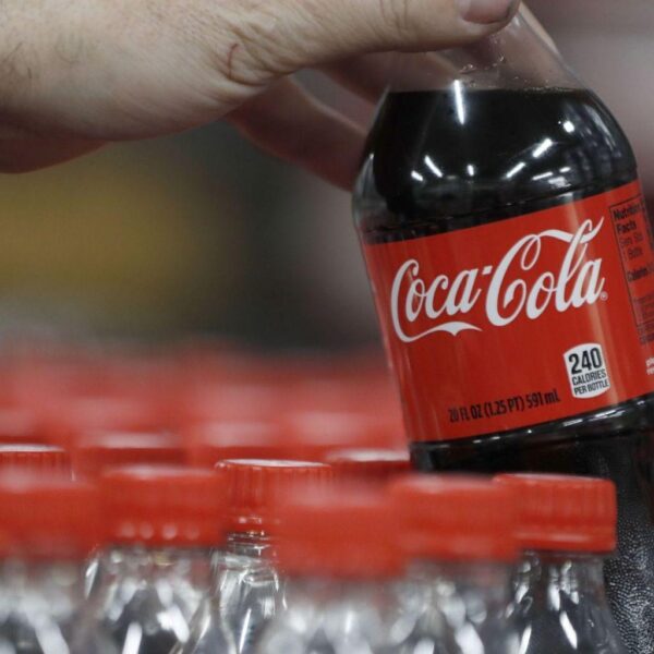 Coca-Cola автоматизирует поставки с помощью блокчейна (8cb9f50808f43359a9edd98ddab15510)