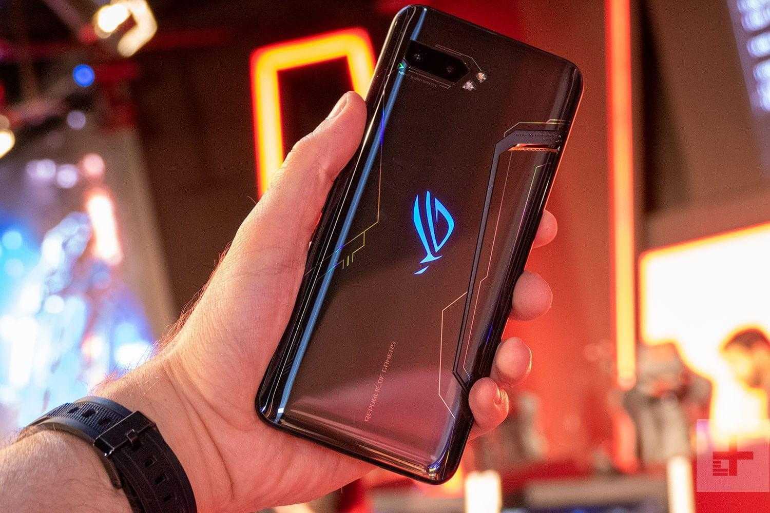 Старт продаж в России игрового смартфона Asus ROG Phone II запланирован на  15 ноября