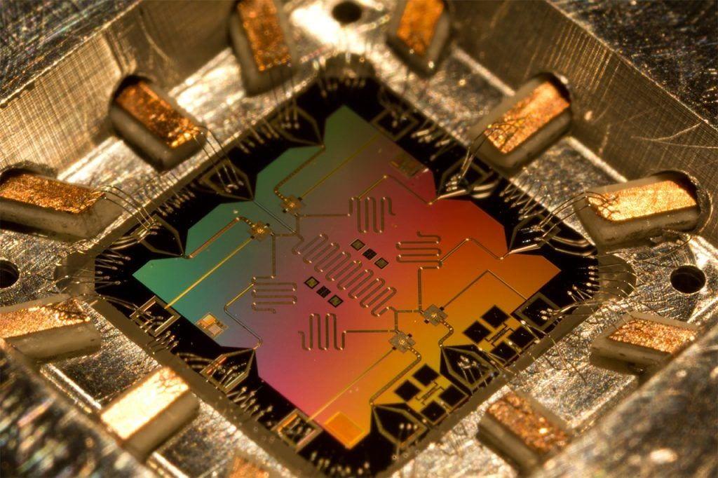 Российские разработчики представят квантовый компьютер до 2024 года (post quantum qubit)