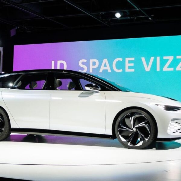 Volkswagen представил электромобиль Volkswagen ID Space Vizzion (vw id space vizzion 6949.0)