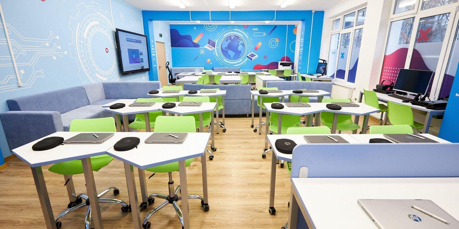 HP запускает первый в России класс будущего HP Learning Studio 5 1 4