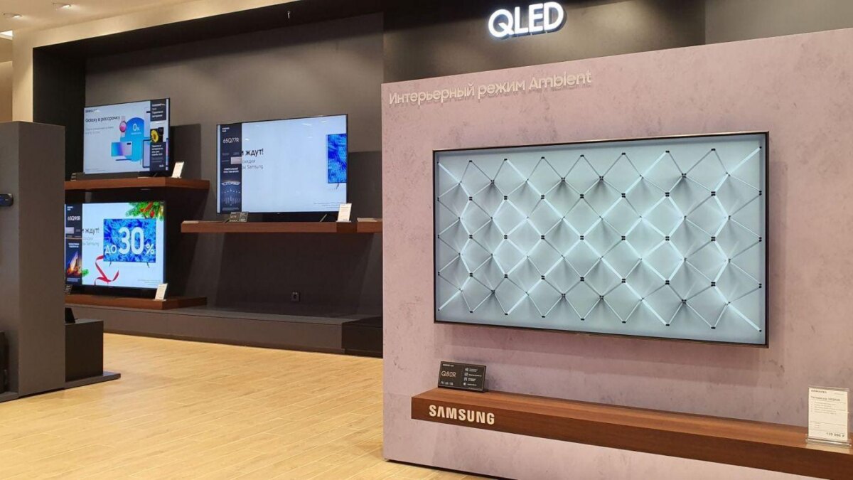 Samsung открывает обновленный флагманский магазин на Тверской 6 20191225 153229 scaled