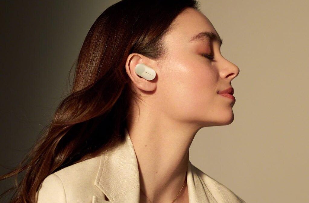 9 подарков для гика на Новый год 12 wf 1000xm3 s keyvisual large 1