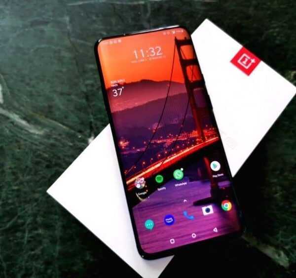 Инсайдер слил в Сеть характеристики всех смартфонов линейки OnePlus 8 (zg)