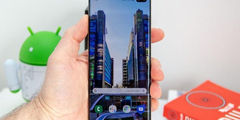 В Samsung новый директор по мобильным технологиям (147129 phones review review samsung galaxy s10 plus review image1 zmvrefihpw)