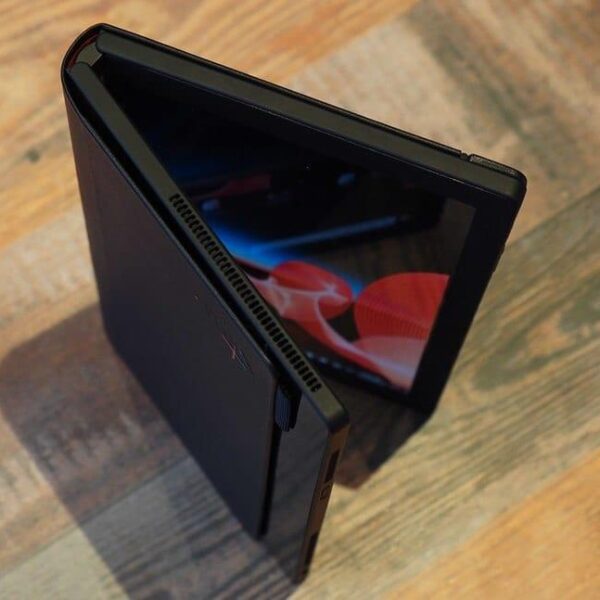 CES 2020. Lenovo сделала первый в мире ноутбук с гибким экраном (150589 laptops review hands on lenovo thinkpad x1 fold review image1 z867ffgtoy)