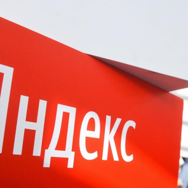 Теперь "Яндекс.Станцию" можно купить в фирменных магазинах Xiaomi (366976 3800x2529 1024 641ec225734a0f57a33b06d4189b7de3)