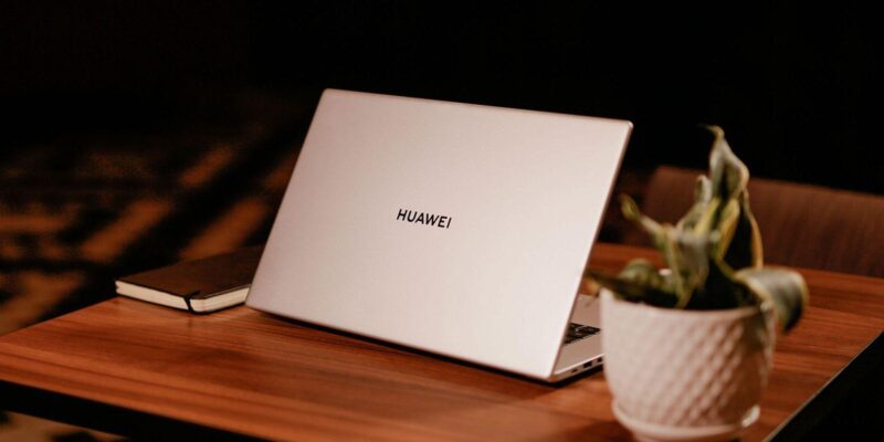 Huawei представила в России линейку ноутбуков MateBook D (huawei matebook d 15 lifestlye 3)
