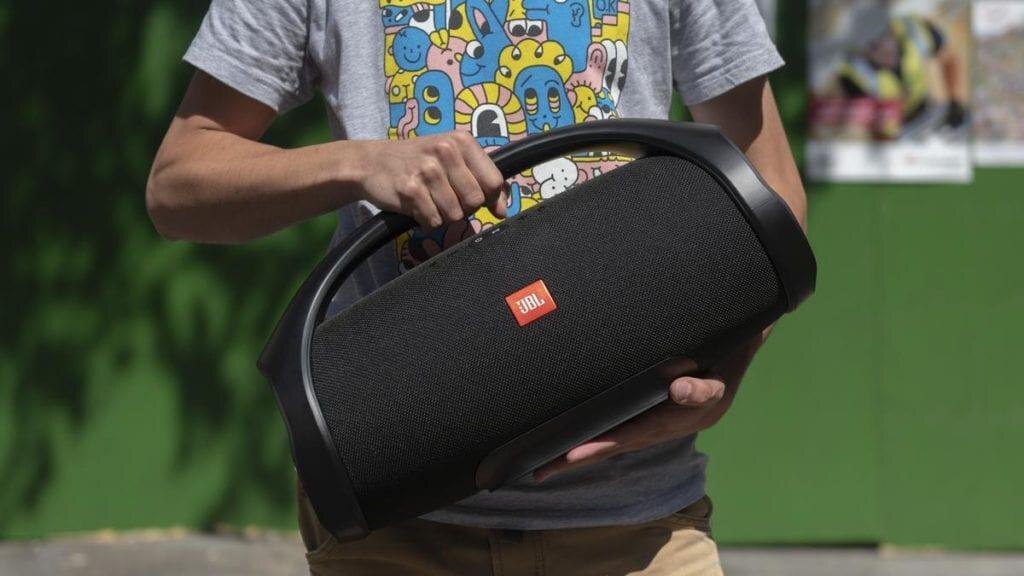 CES 2020. JBL показала новые наушники и колонки 10 jbl boombox 1024x576 1
