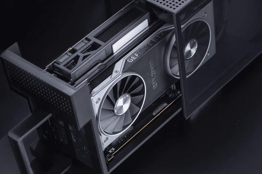 Razer представила свой первый игровой ПК 5 razer tomahawk 2200 2