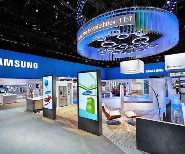 CES 2020. Samsung показала прототип нового складывающегося смартфона (samsung2935 750x499 1)
