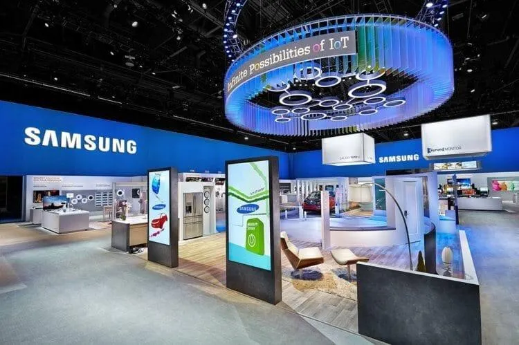 CES 2020. Samsung показала прототип нового складывающегося смартфона 2 samsung2935 750x499 1