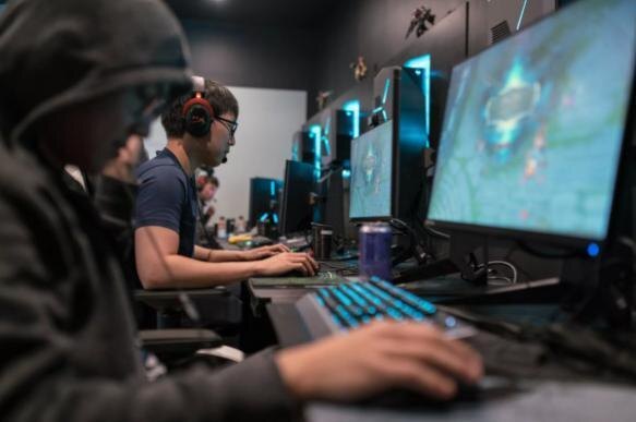 Коронавирус существенно повысил спрос на компьютерные игры в Китае 3 1450150 five