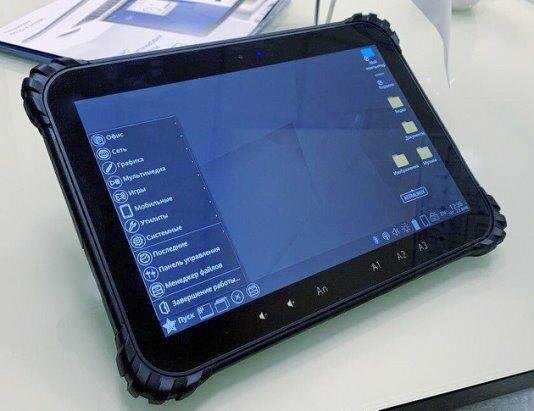 Планшет с защитным корпусом и включенным интерфейсом