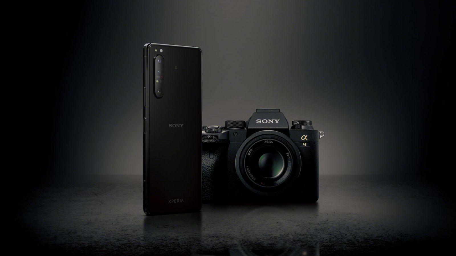 Sony официально представила флагманский 5G-смартфон Xperia 1 II (203 alpha9 with zeisslogo large scaled)